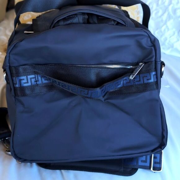 VERSACE Luxury Parfums Travel/ Weekender Tote/ Backpack Duffle NWOT - Picture 9 of 16